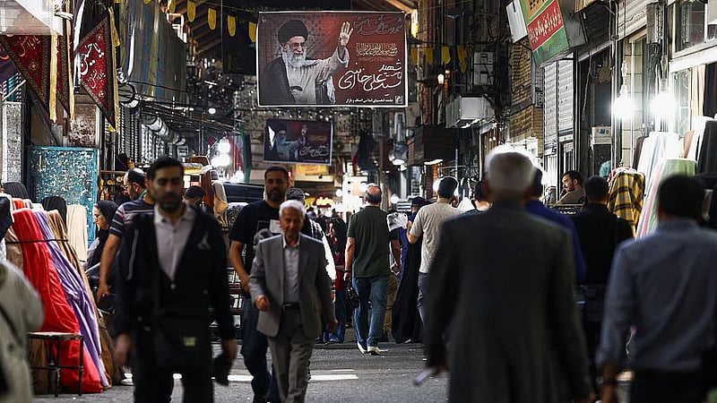 Pakistan still seeks to bridge US, Iran gaps despite failure of face-to-face talks