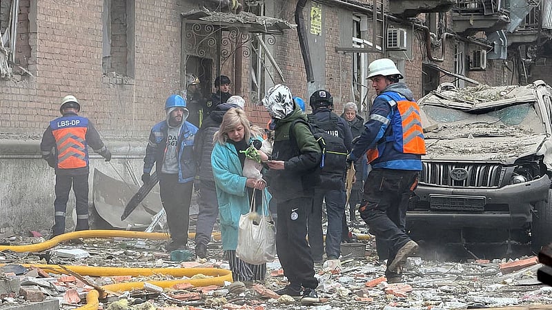 Major Russian attack on Ukraine kills seven, wounds dozens