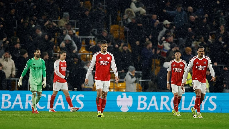 Sloppy Arsenal implode in 2-2 draw at bottom side Wolves