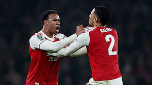 Arsenal beat Chelsea 1-0 to reach League Cup final