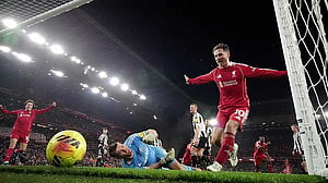 Ekitike double as Liverpool crush Newcastle to end slump