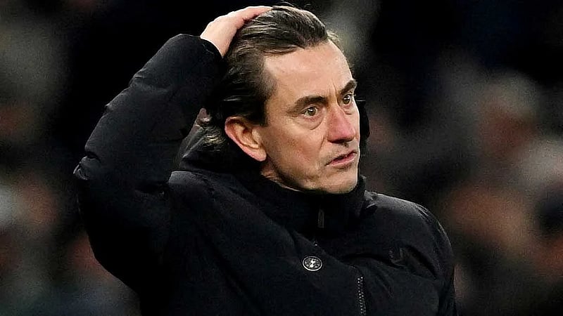 Tottenham Hotspur sack manager Frank with relegation dogfight looming
