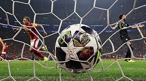 Galatasaray hammer 10-man Juventus 5-2 in Champions League playoff thriller