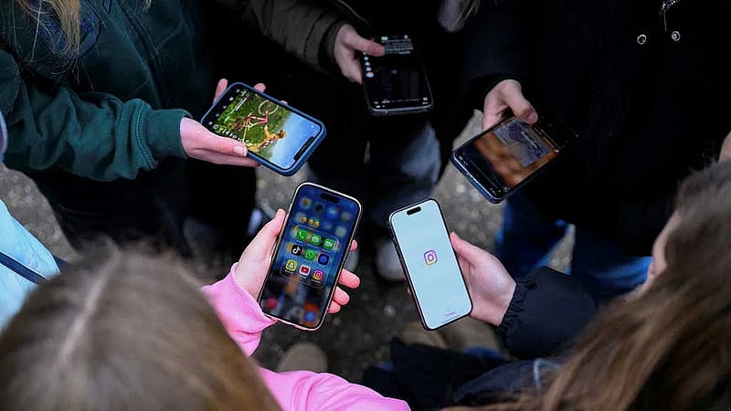 Germany's ruling party backs social media curbs for children