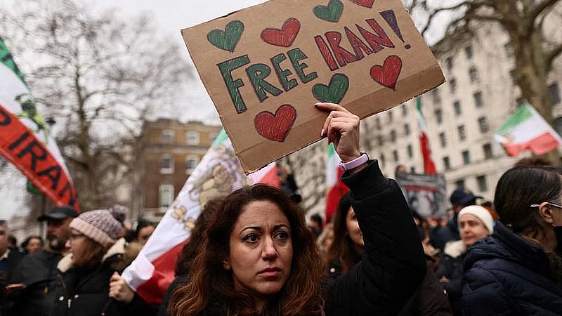 Iranian police say 139 foreigners arrested over unrest in Yazd province