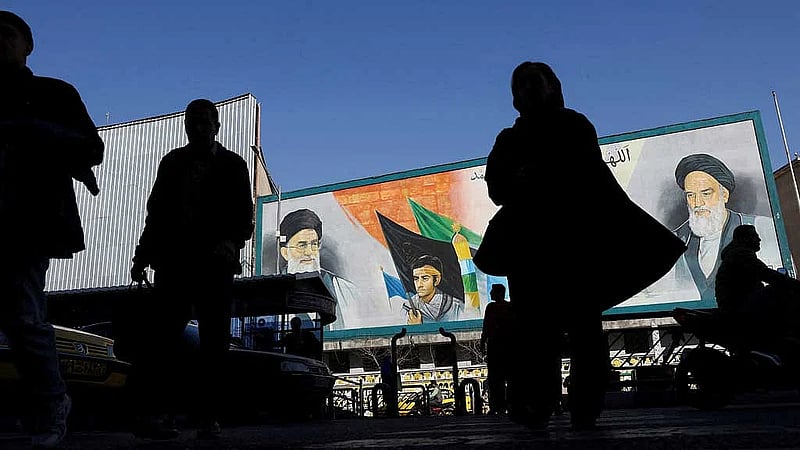 Iranian students begin new university term with protests