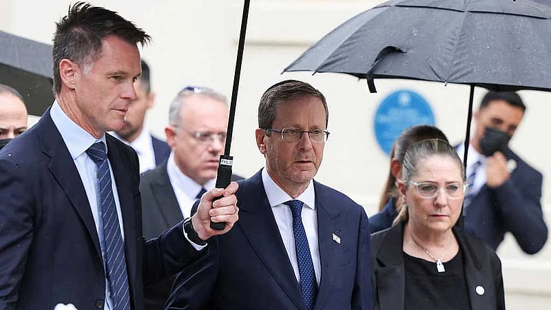 Israeli President Herzog begins Australia trip at site of Bondi Beach attack