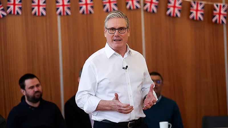 After bruising day, UK's Starmer pledges to never walk away from his job