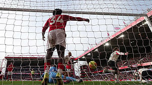 Lacklustre Liverpool snatch late win at Forest