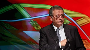 Portugal elects Socialist as president by landslide, but far right grows