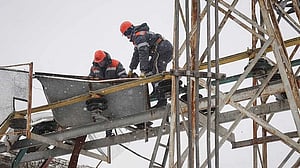 Power drought tips Ukraine's economy into worst crisis since war's first year