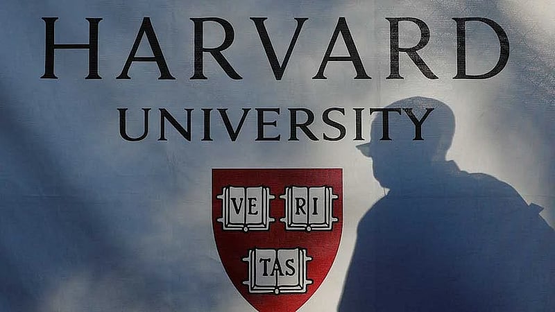 Trump seeks $1 billion from Harvard as deal proves elusive