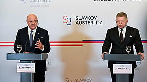 Slovakia threatens to stop electricity to Ukraine unless Kyiv resumes piping Russian oil