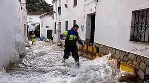 Spain approves $8bn in aid for storm-battered regions