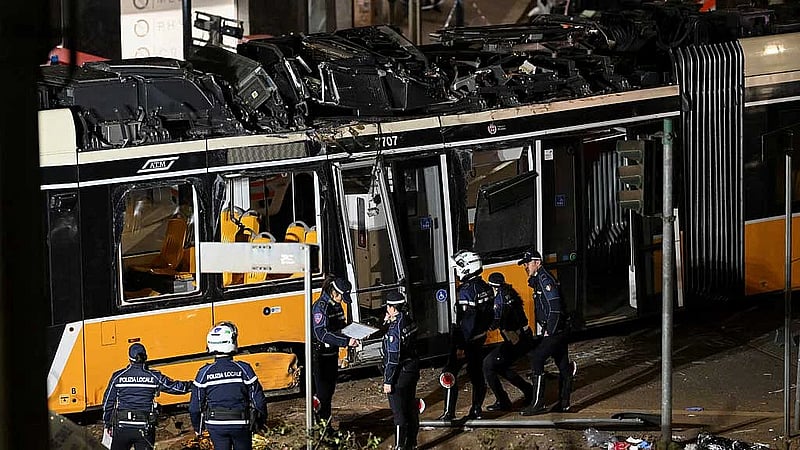 Tram derails in central Milan, leaving one dead, 40 injured