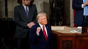 Trump asks US Supreme Court to end protections for Syrian immigrants