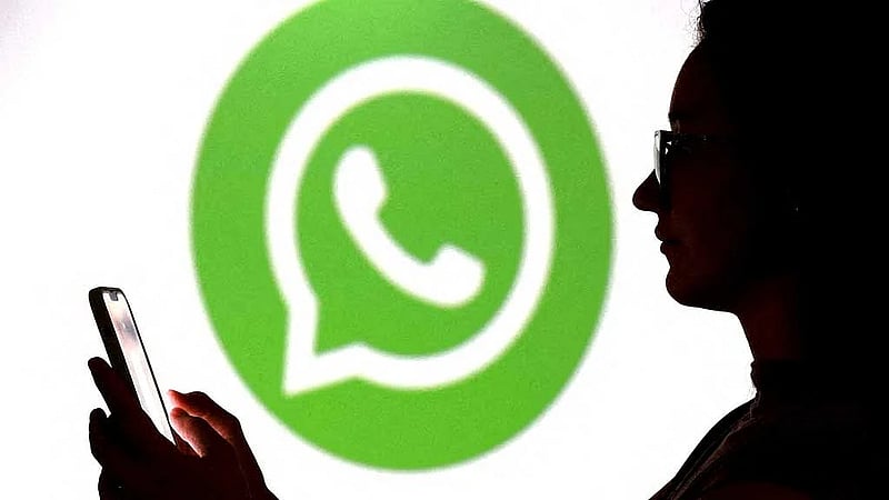 Russia fully blocks WhatsApp, talks up state-backed alternative