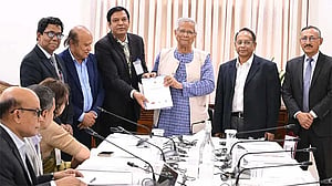 Yunus calls for ‘problem-solving oriented’ government training