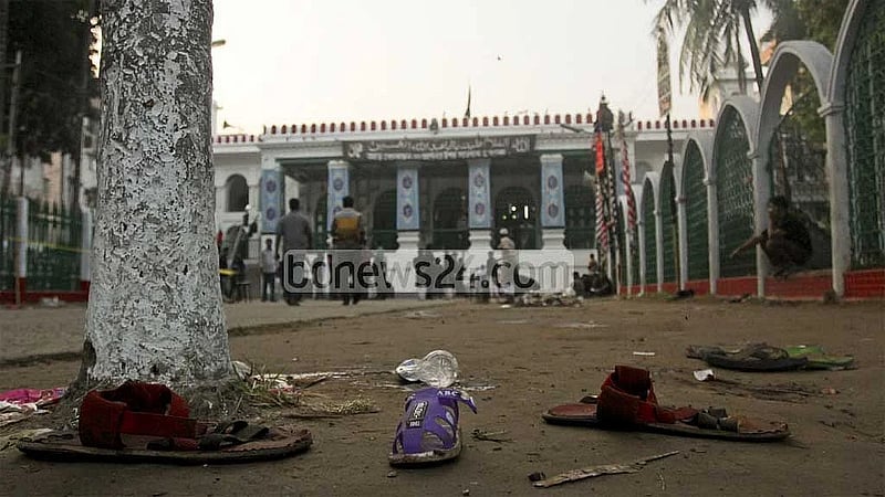 Suicide bombing at Pakistan wedding kills 7, police say