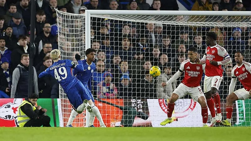 Advantage Arsenal in League Cup semi-final after win at Chelsea