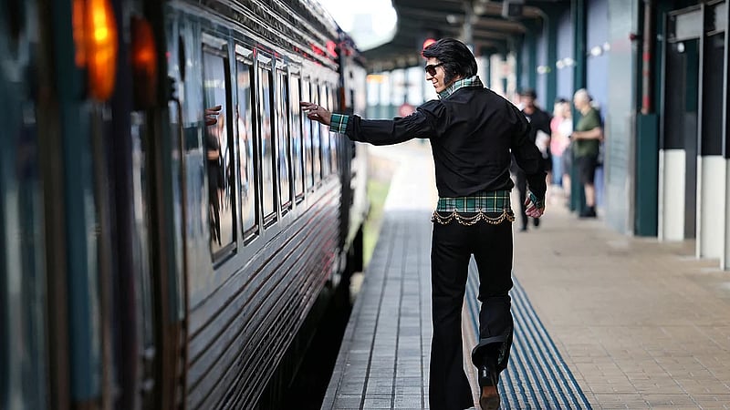 Elvis Presley-themed train departs for Australian tribute festival