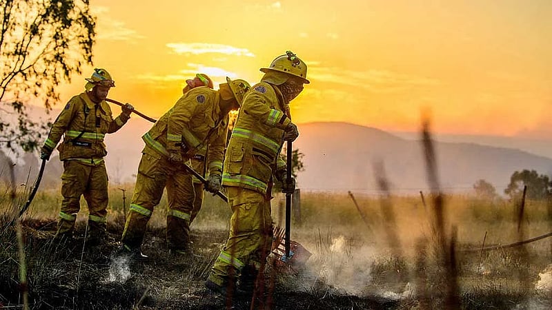 Australia heatwave raises bushfire threat as Melbourne braces for hottest day in 17 years