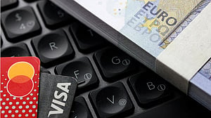 Euro zone economy ends 2025 on solid footing, confirming resilience