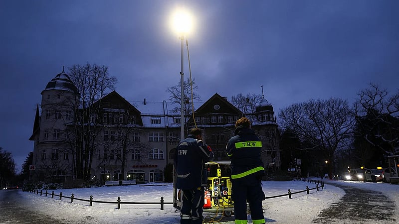 Power restored in Berlin after longest blackout since World War Two