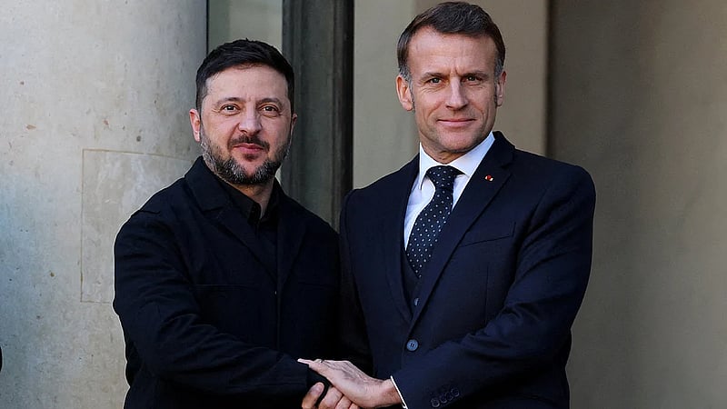 Ukraine security guarantees to include binding commitments, draft statement shows