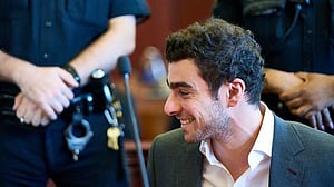 Mangione, suspect in health insurance CEO murder, fights death penalty charge in court