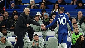 Slumping Chelsea set to begin new era with clash against Manchester City