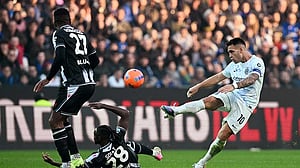Serie A referee designator apologises after controversial Kalulu sending-off