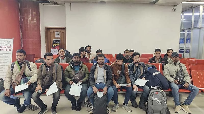 35 Bangladeshi workers sent back from Russia within six months of migration