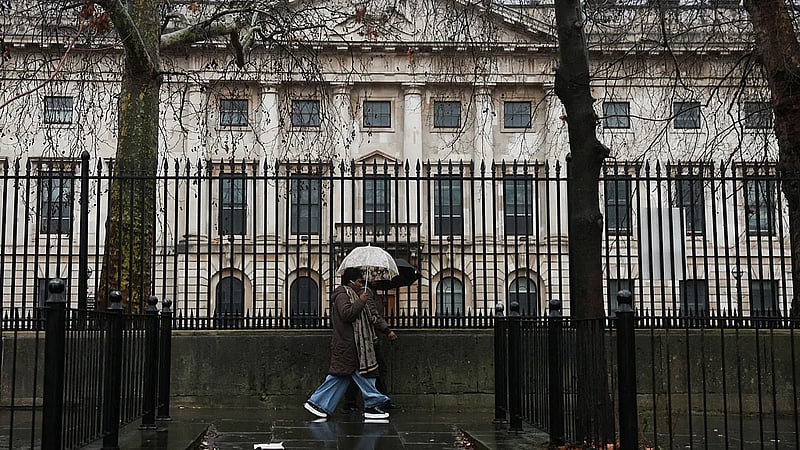 UK approves China plan for mega embassy in London despite spy fears