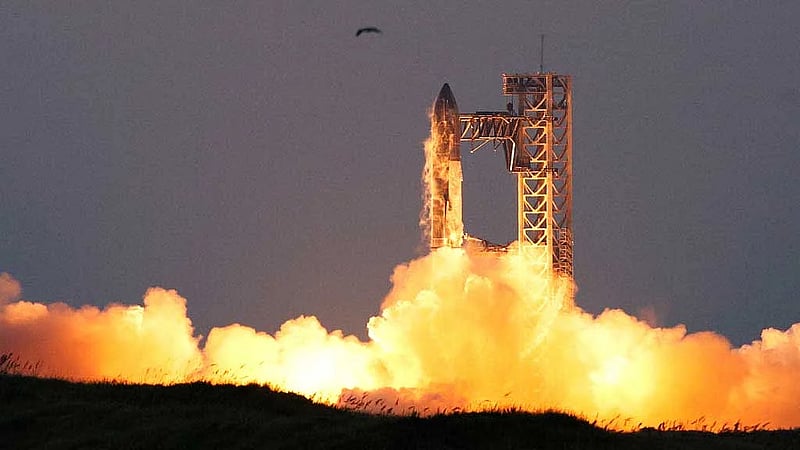 SpaceX in merger talks with other Musk companies ahead of IPO