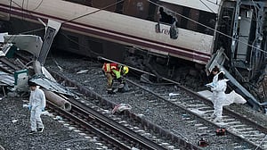 Investigators find broken joint on track at Spanish rail crash site, source says