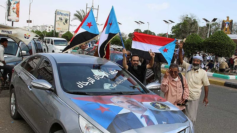Thousands rally in support of Yemen's main separatist group