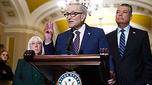 US Senate Democrats demand immigration reforms to avert shutdown