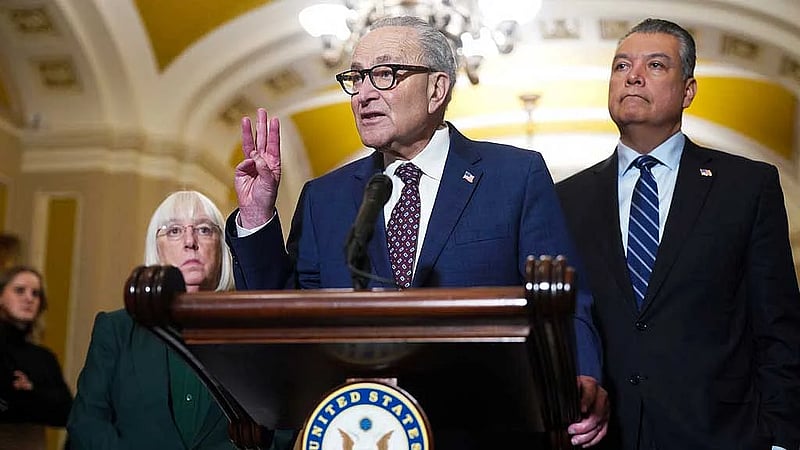 US Senate Democrats demand immigration reforms to avert shutdown