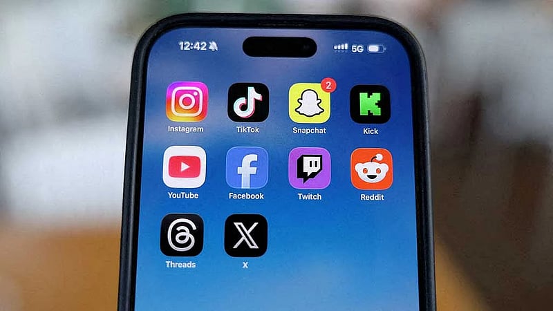 One-fifth of Australian teens still use TikTok, Snapchat after social media ban