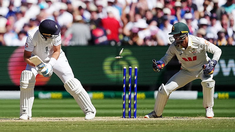 Australia board to keep hands off pitches despite Ashes debacle