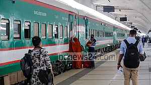 Advance bus, train ticket sales for Eid-ul-Fitr begin Tuesday