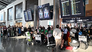 Airlines cancel more flights as Middle East conflict escalates