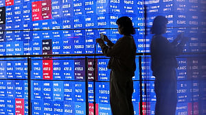 Stocks slump, oil gains on worsening war in Middle East
