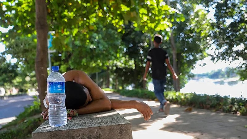 Hotter weather, spotty rain on the horizon as Eid holiday winds down