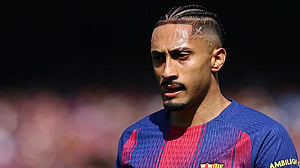 Barcelona's Raphinha to miss Champions League quarters due to injury