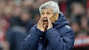 Romania coach Lucescu hospitalised after falling sick before training