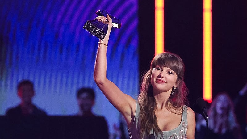Taylor Swift and 'Showgirl' dominate iHeartRadio Music Awards