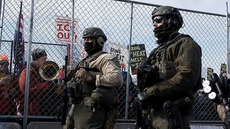 Trump threatens to put ICE agents in airports over funding impasse