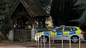 UK arrests four on suspicion of Iranian spying of Jewish sites
